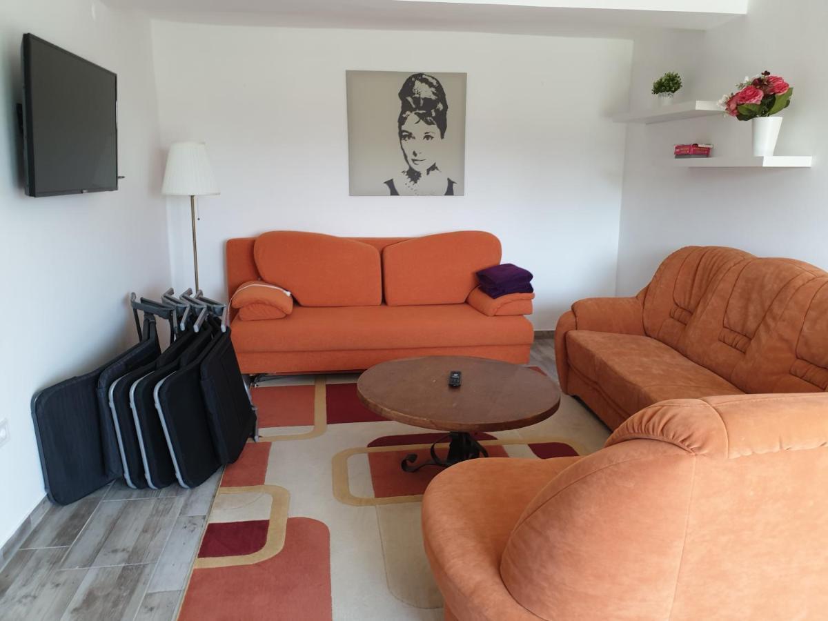 Adri Apartman ซาลาคาโรส ภายนอก รูปภาพ